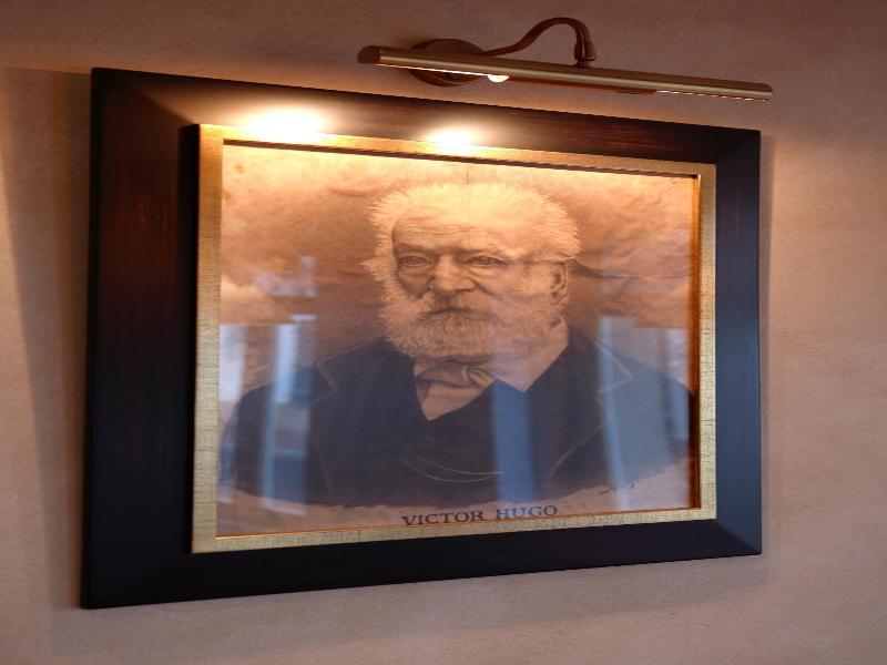 Hv Tel Restaurant Victor Hugo image