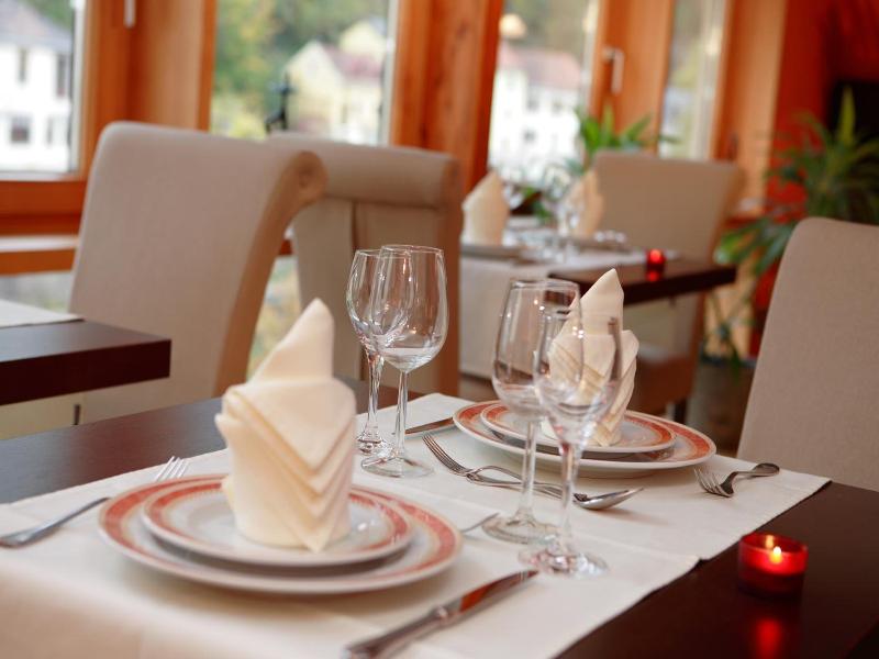 Hv Tel Restaurant Victor Hugo image