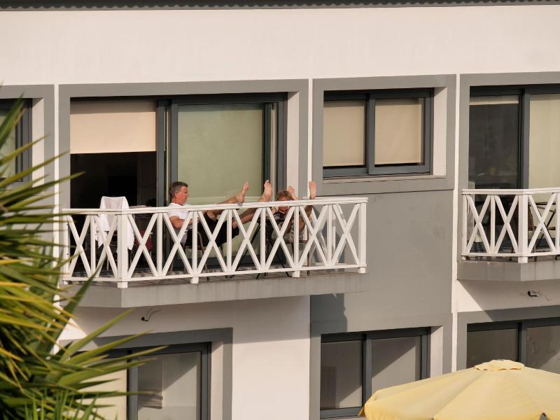 Faial Marina Apartments 1