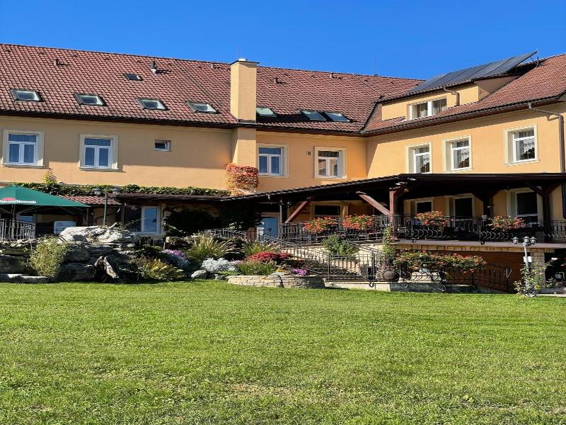 Hotel Lipa image