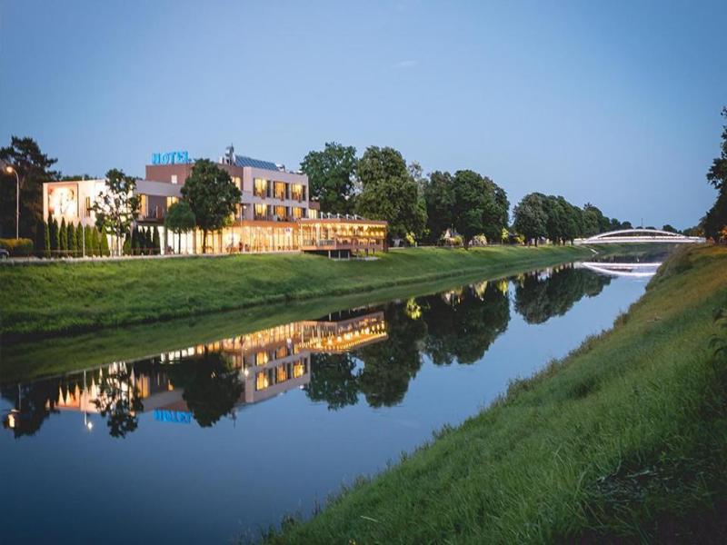 Hotel River image