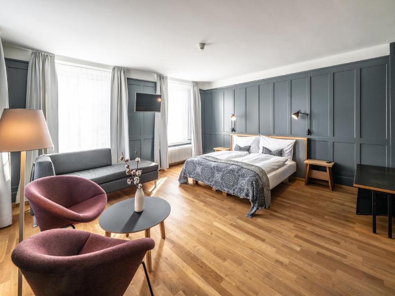 Hotel Jakob image
