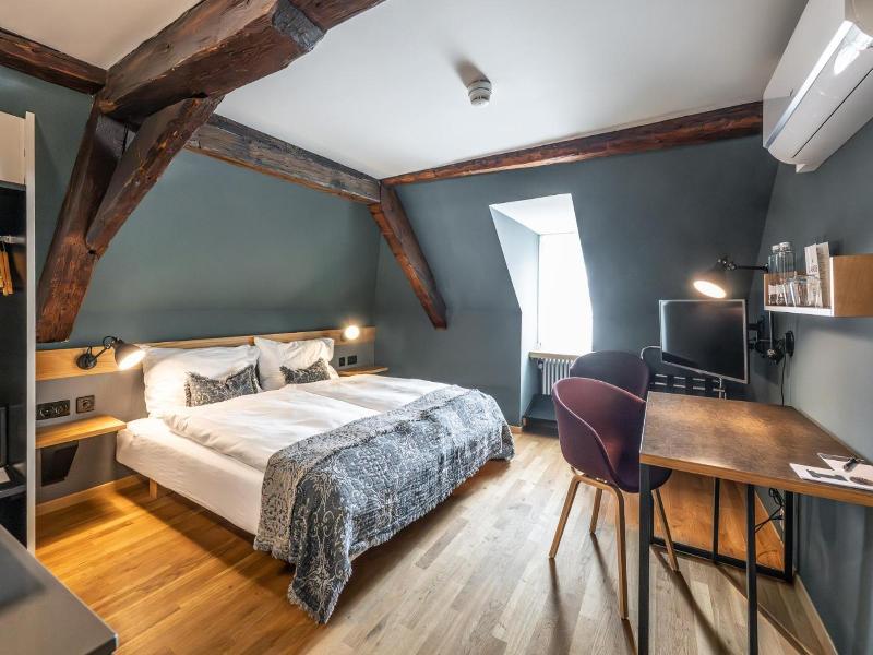 Hotel Jakob image