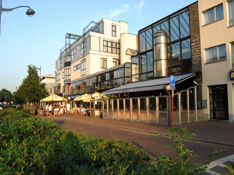 Hotel De Swaen image