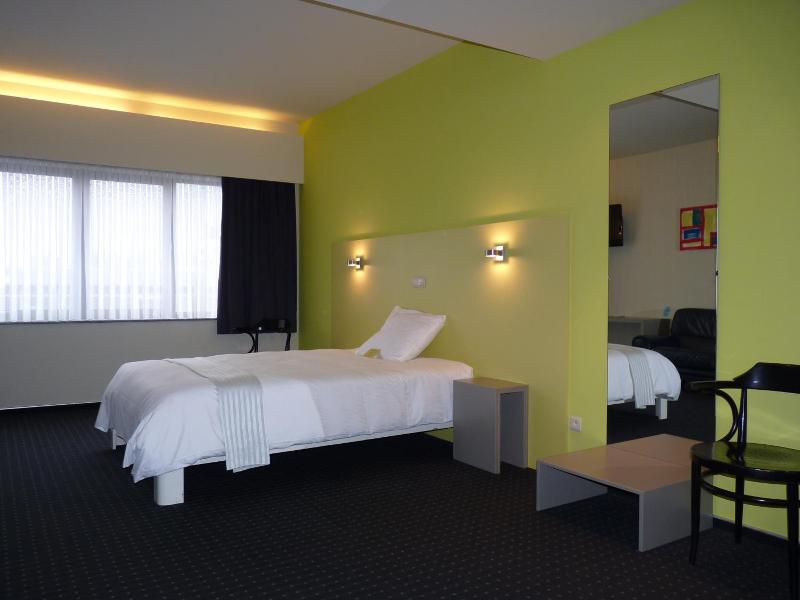 Hotel De Swaen image