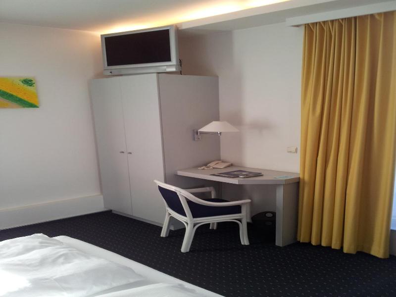 Hotel De Swaen image