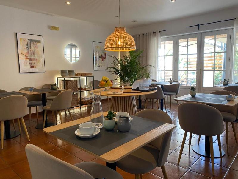Hotel Residencial Dora image