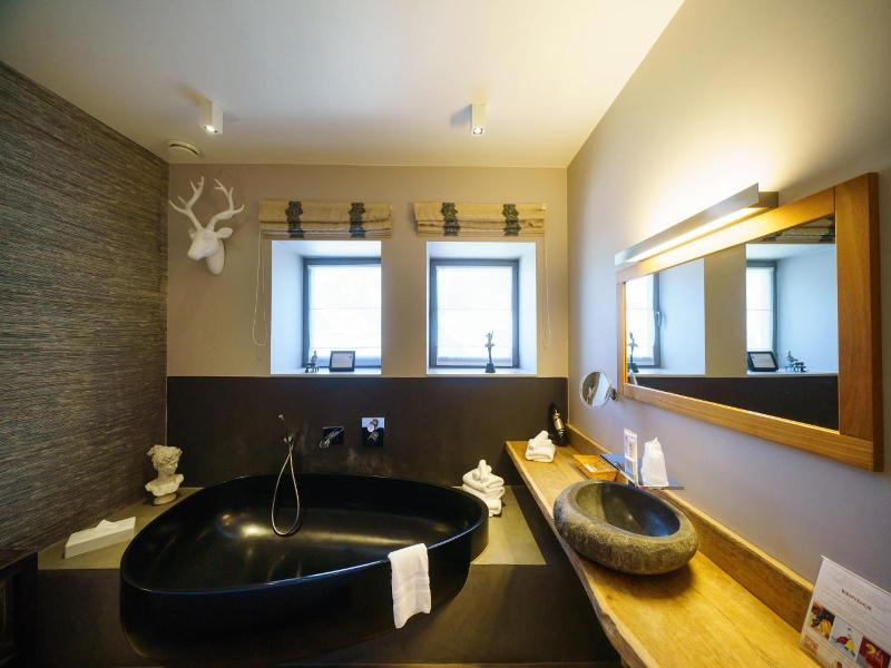 Hotel Saint Amour image