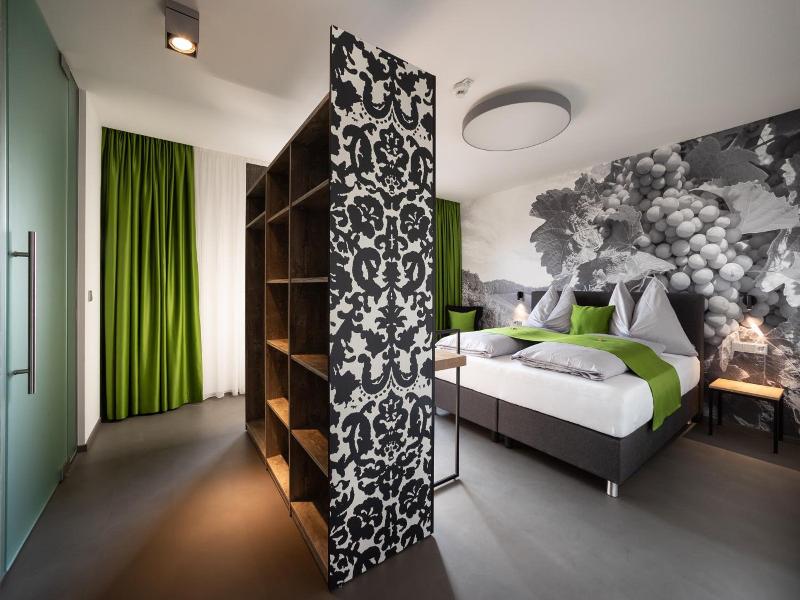 Hotel Greenrooms image