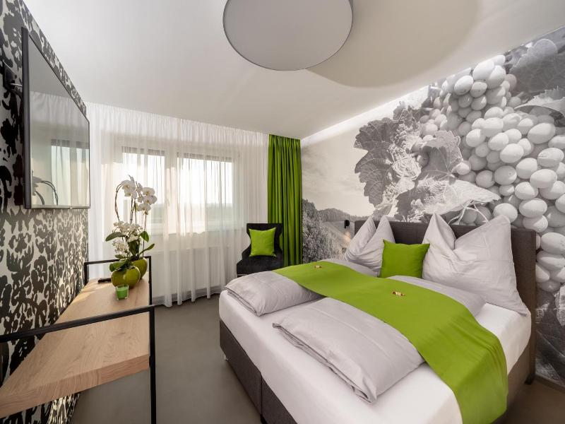 Hotel Greenrooms image