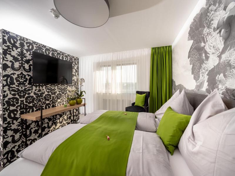 Hotel Greenrooms image