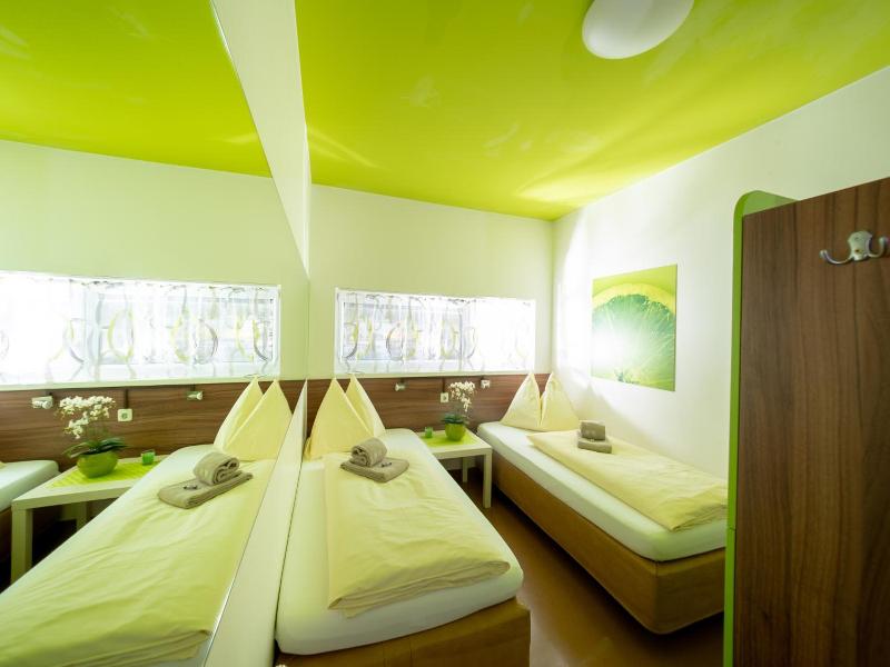 Hotel Greenrooms image