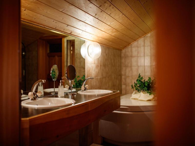 Hotel Nufenen image