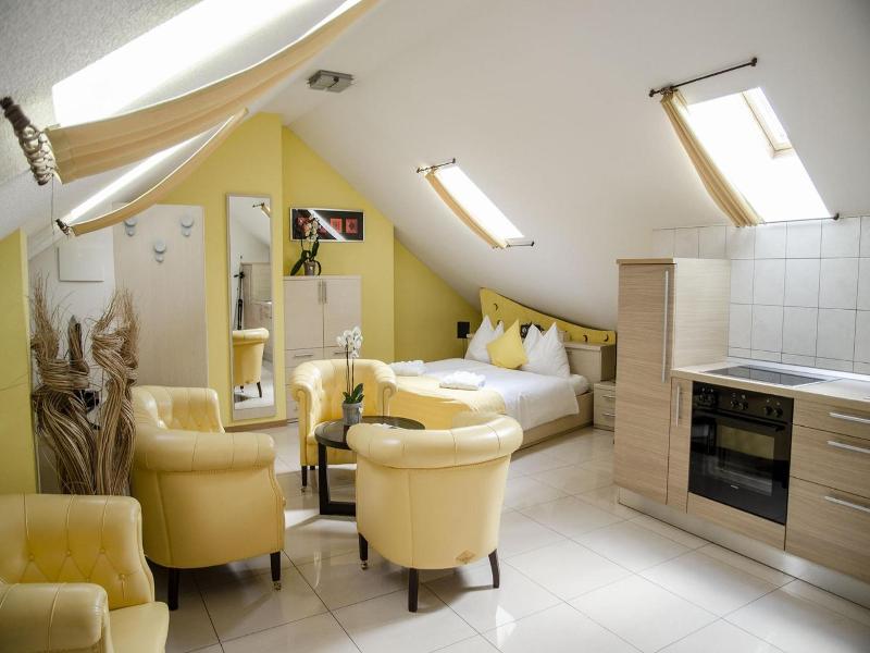 Hotel Du Faucon image