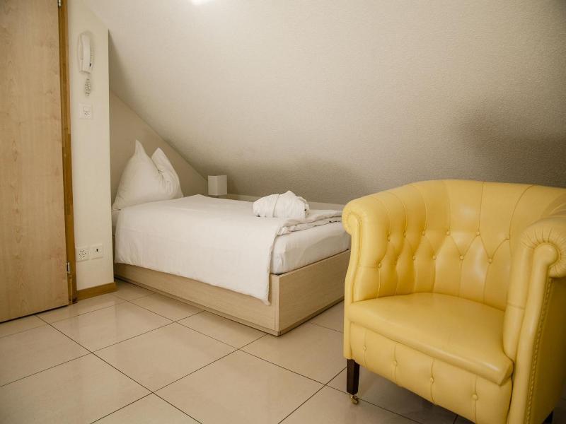 Hotel Du Faucon image