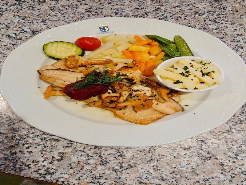 Hotel Restaurant Eierhals Am Vngerisee image