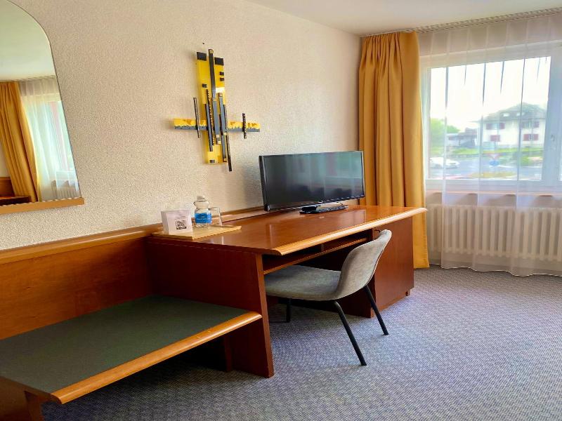 Hotel Zum Roten Lv Wen image