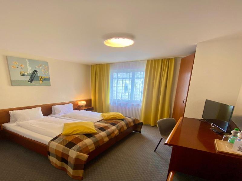 Hotel Zum Roten Lv Wen image