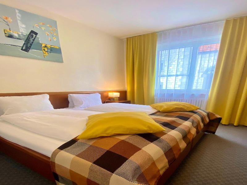 Hotel Zum Roten Lv Wen image