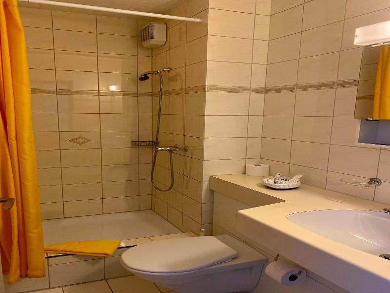 Hotel Zum Roten Lv Wen image
