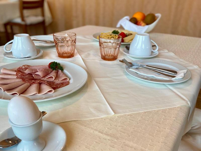 Hotel Zum Roten Lv Wen image