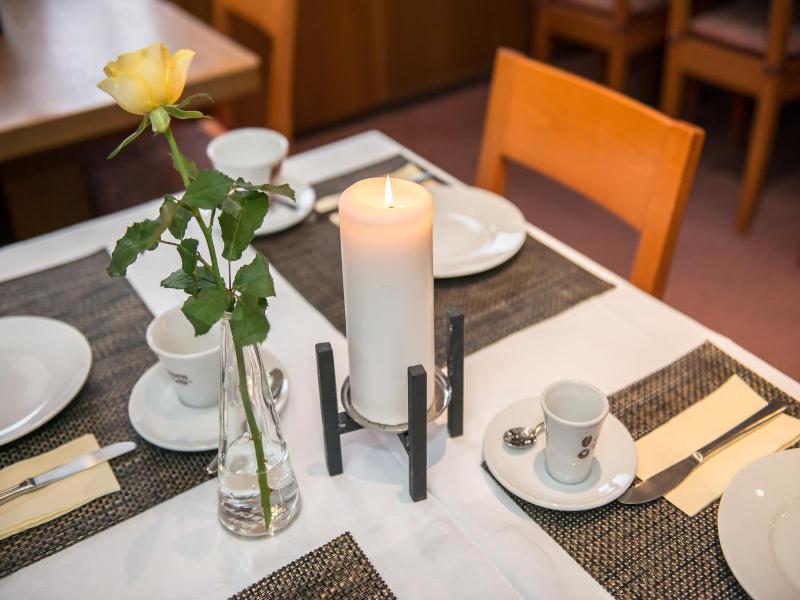 Hotel Rotes Haus image