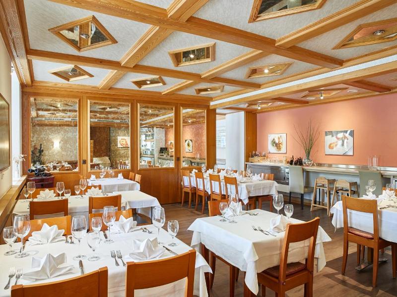 Hotel Rotes Haus image
