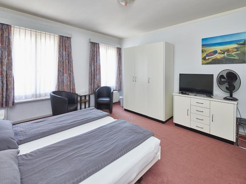 Hotel Rotes Haus image
