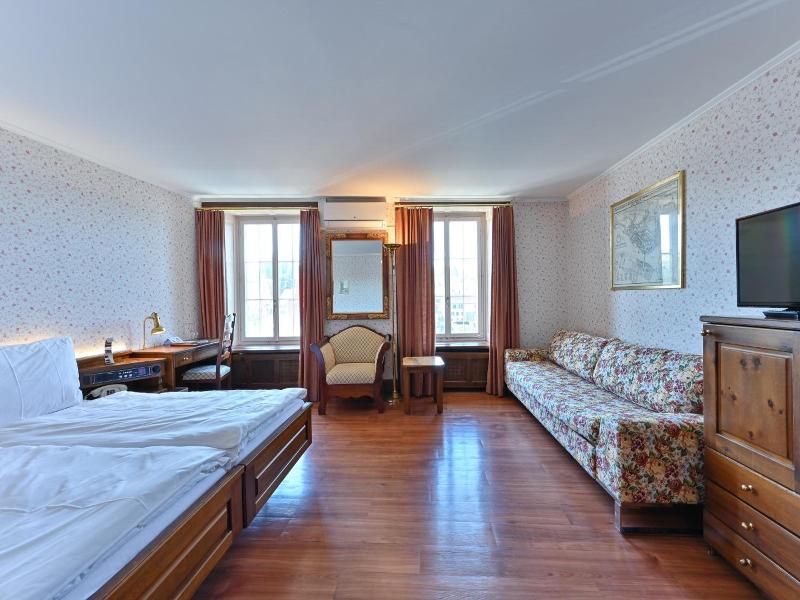 Hotel Rheinfels image