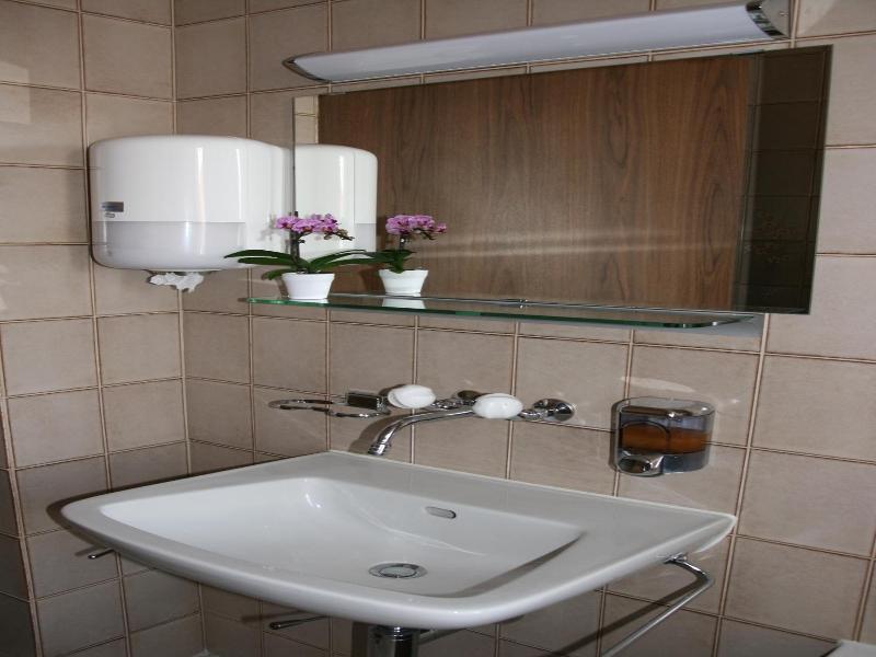 Hotel Glv Rnisch Hof image