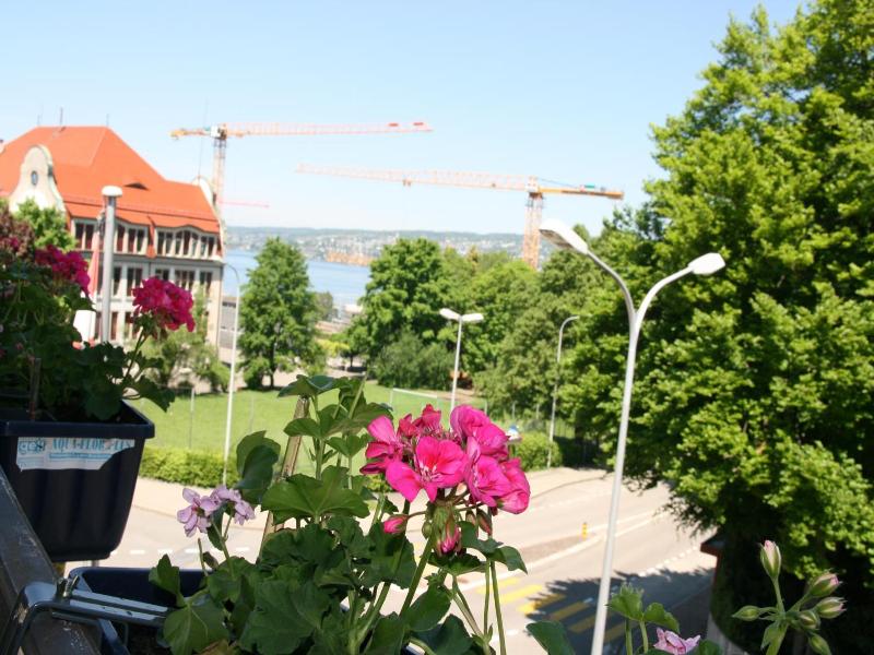 Hotel Glv Rnisch Hof image