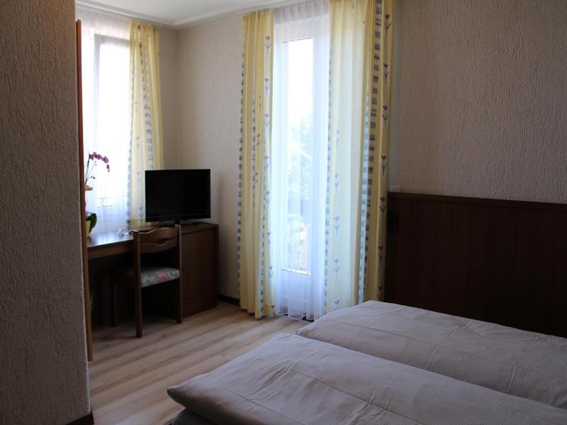 Hotel Glv Rnisch Hof image