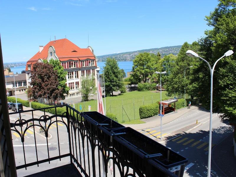 Hotel Glv Rnisch Hof image