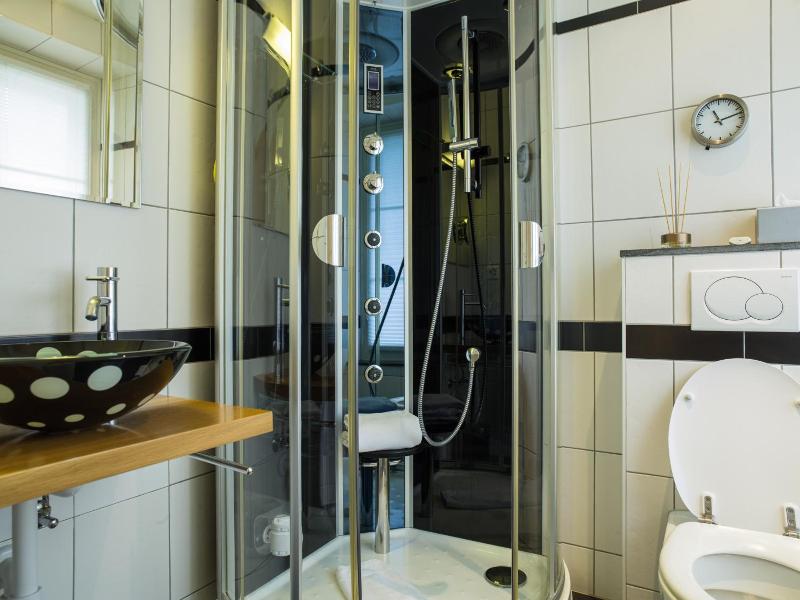Hotel Krone Sihlbrugg image