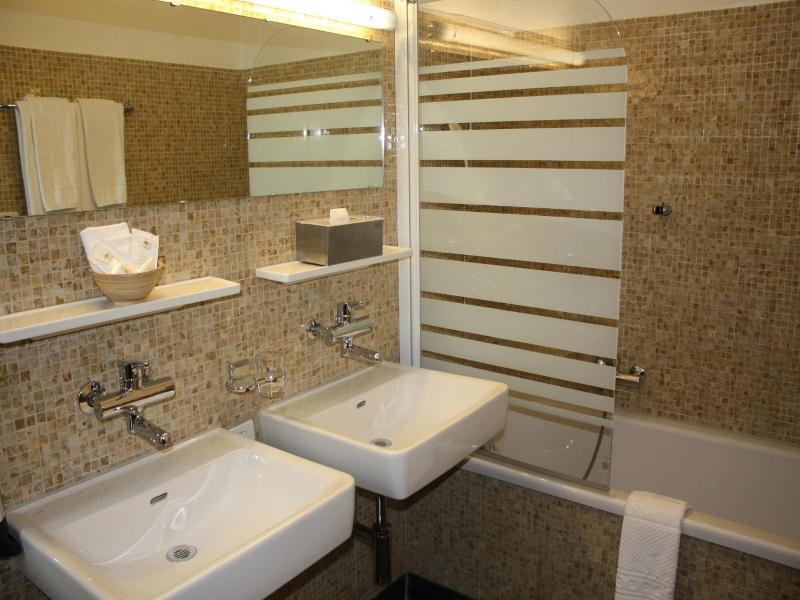 Hotel Krone Sihlbrugg image