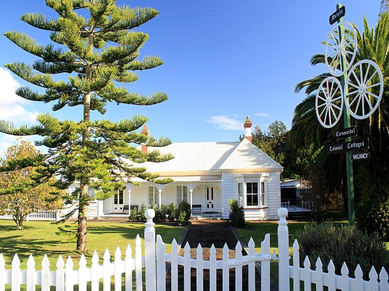 Coromandel Cottages image