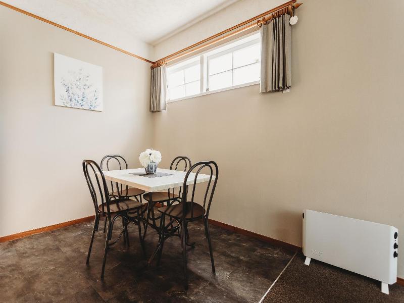Coromandel Cottages image