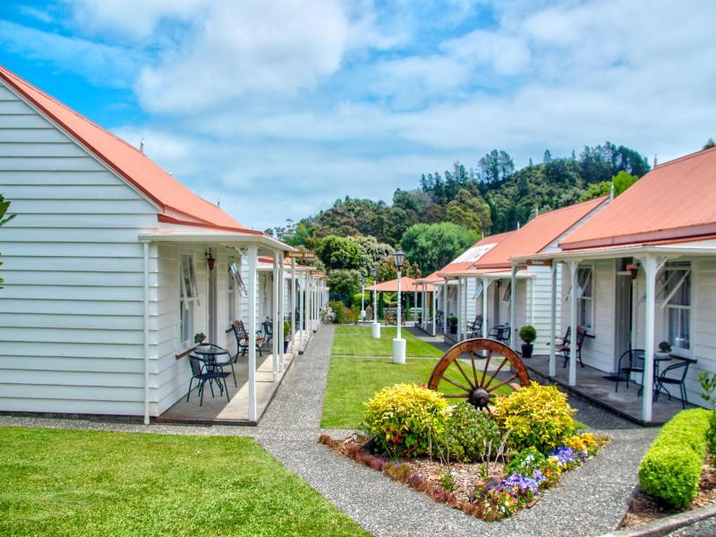 Coromandel Cottages image