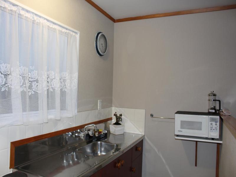 Coromandel Cottages image