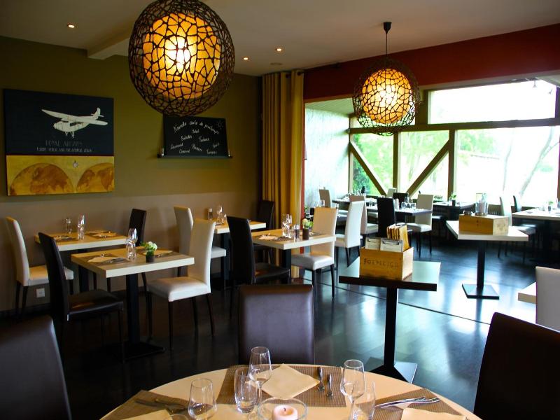 Relais De L Av Rodrome image