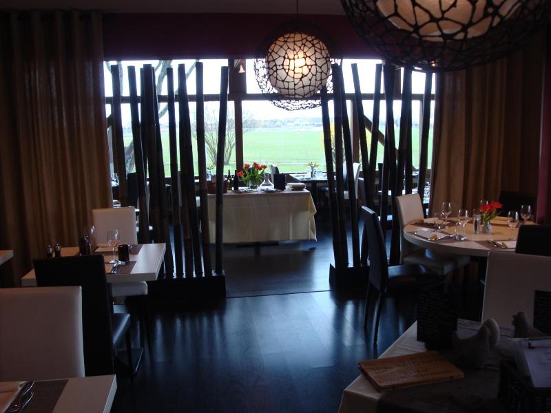 Relais De L Av Rodrome image