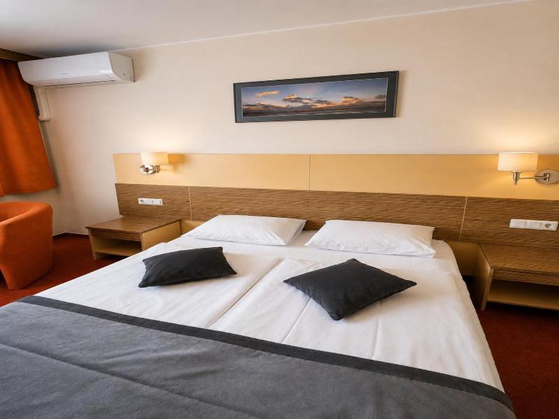 Info Hotel image