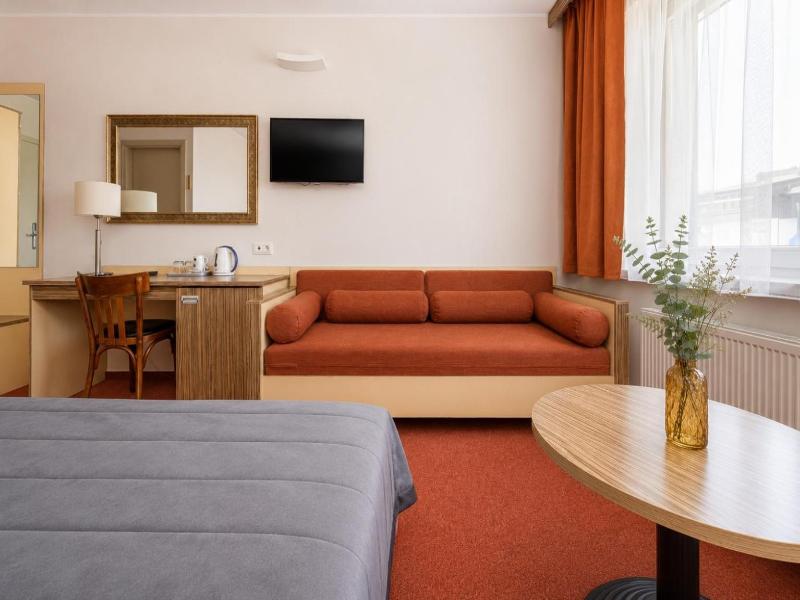 Info Hotel image