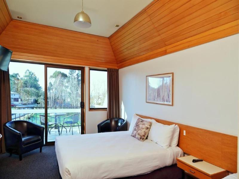 Rosebank Lodge