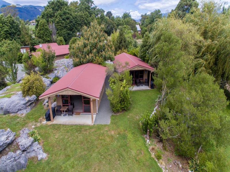 The Rocks Chalets image