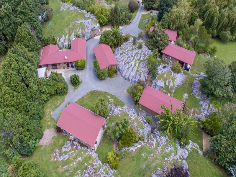 The Rocks Chalets image