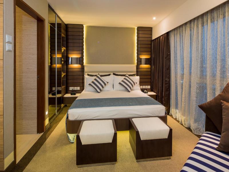 Republic Of Singapore Yacht Club image