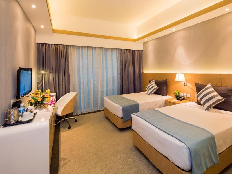Republic Of Singapore Yacht Club image