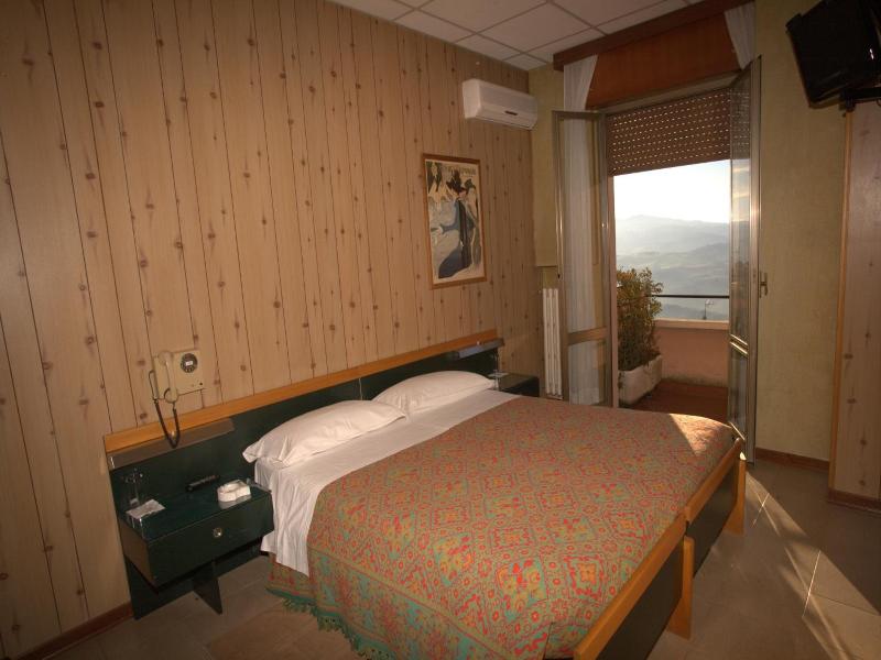 Hotel Quercia Antica image