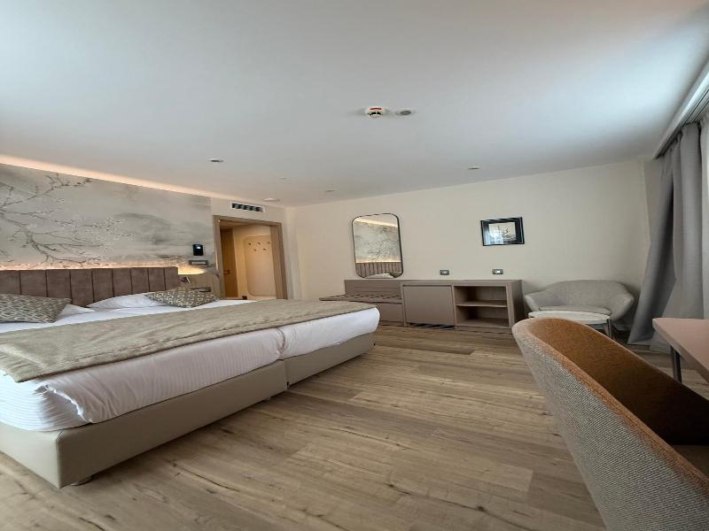 Hotel Korosica image